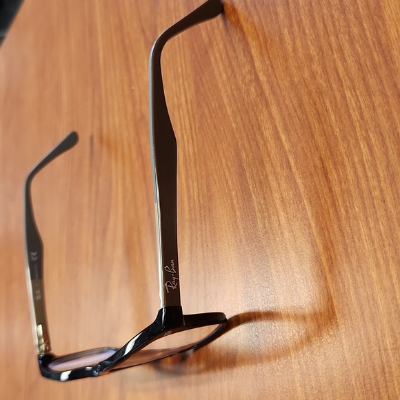 Ray-Ban Glasses - Picture 2 of 6